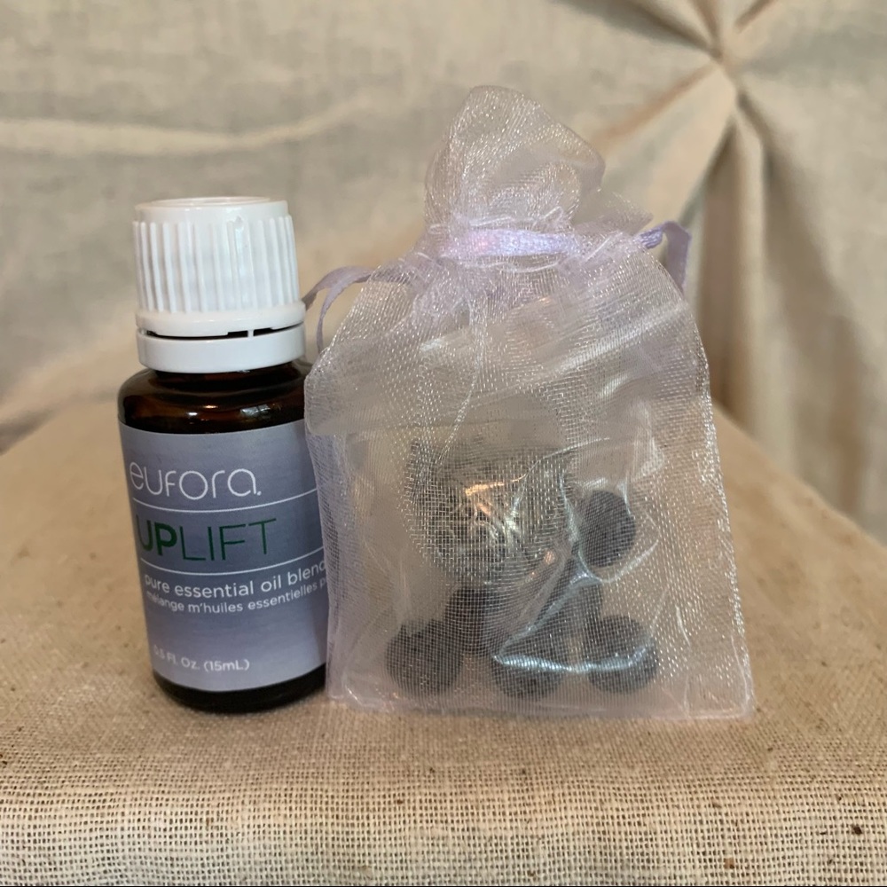 Necklace/Essential oil & lava rocks